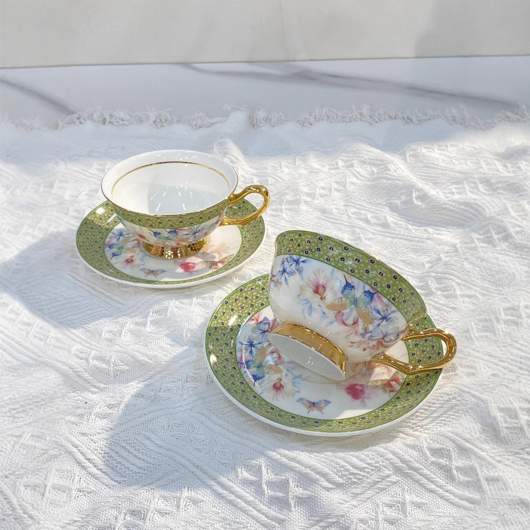 Tazza e Piattino in Porcellana - Juice Tea Coffee recensione e prezzo