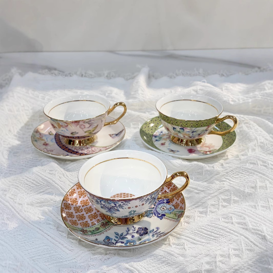 Tazza e Piattino in Porcellana - Juice Tea Coffee recensione e prezzo
