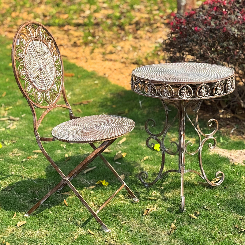 Tavoli e sedie da giardino in  - Coffee Tea Gardens recensione e prezzo